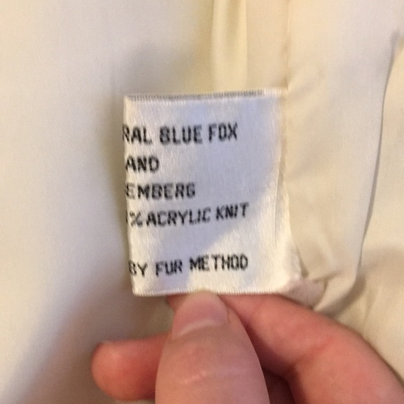 COPY - MEDIUM VINTAGE GENUINE FOX FUR JACKET GUC - Picture 4 of 8